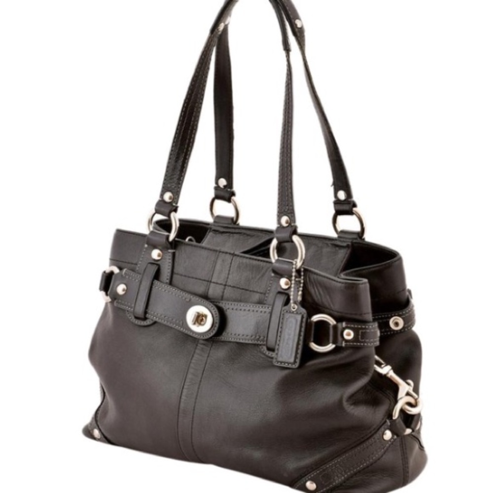 Coach leather carry all, purple lining